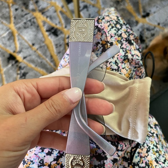 —SOLD—Chanel rimless sunglasses - Picture 9 of 10